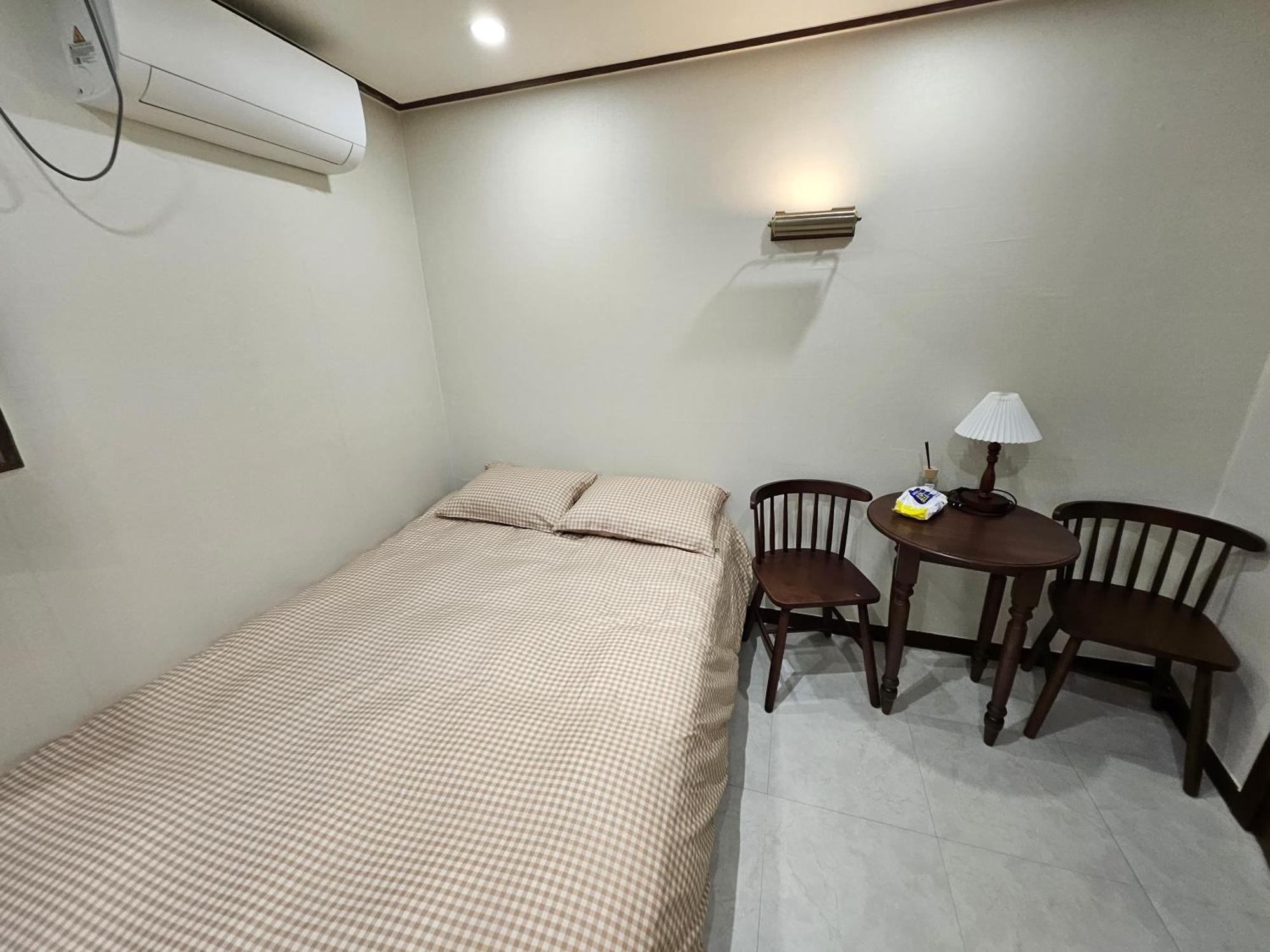 8 Hotel Сеул Екстериор снимка