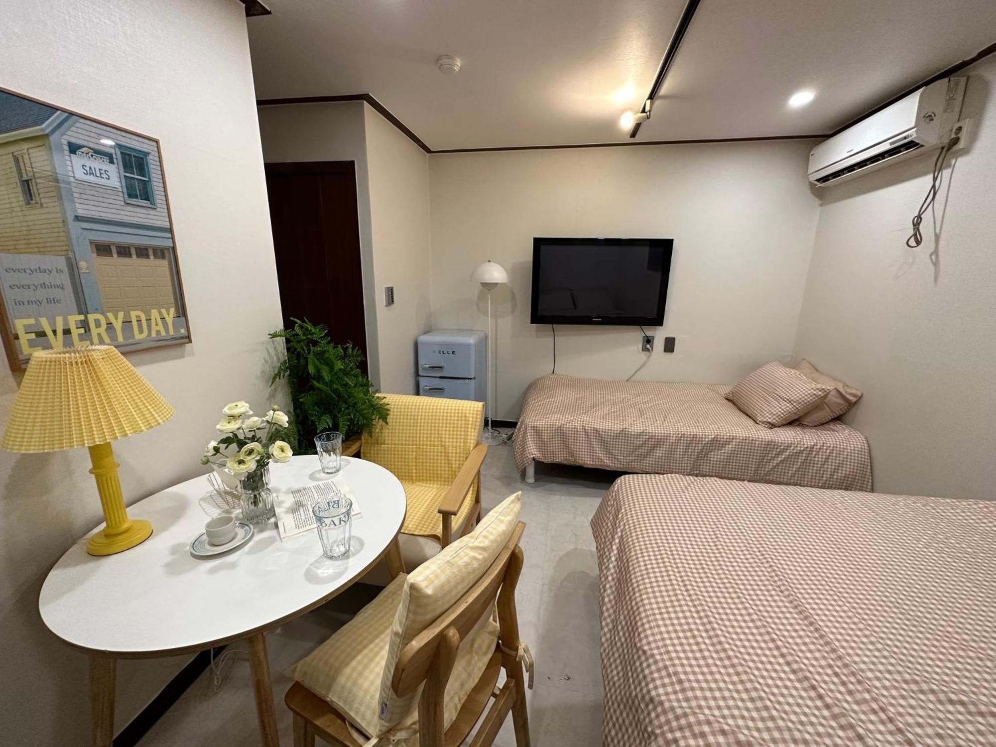 8 Hotel Сеул Екстериор снимка