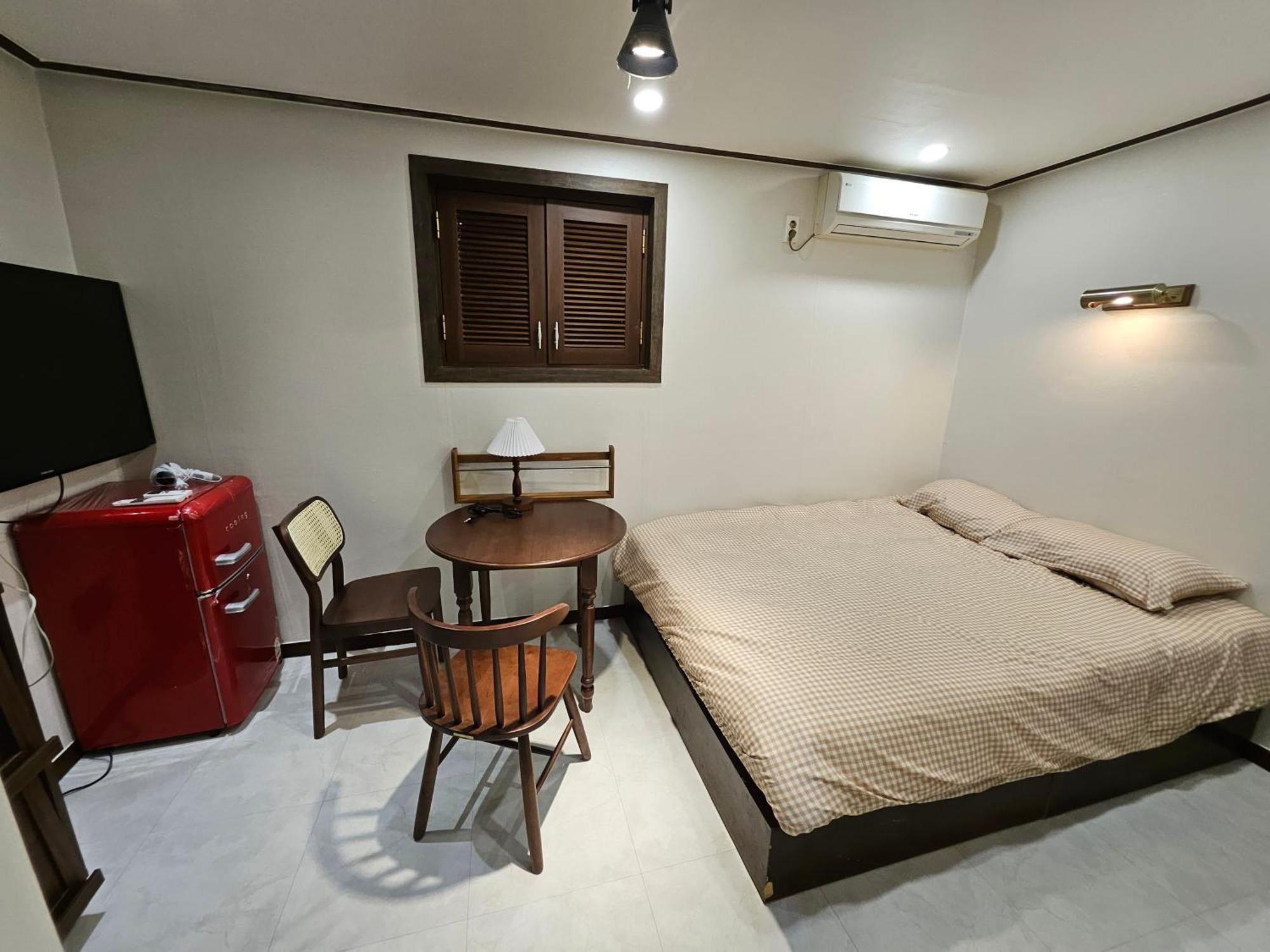 8 Hotel Сеул Екстериор снимка