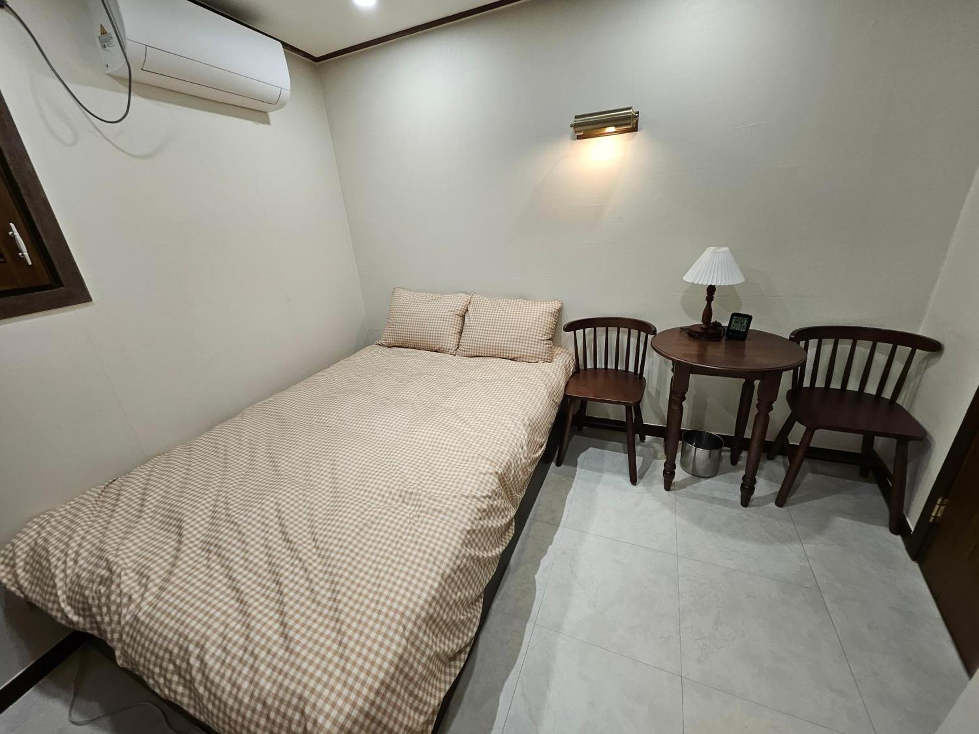8 Hotel Сеул Екстериор снимка